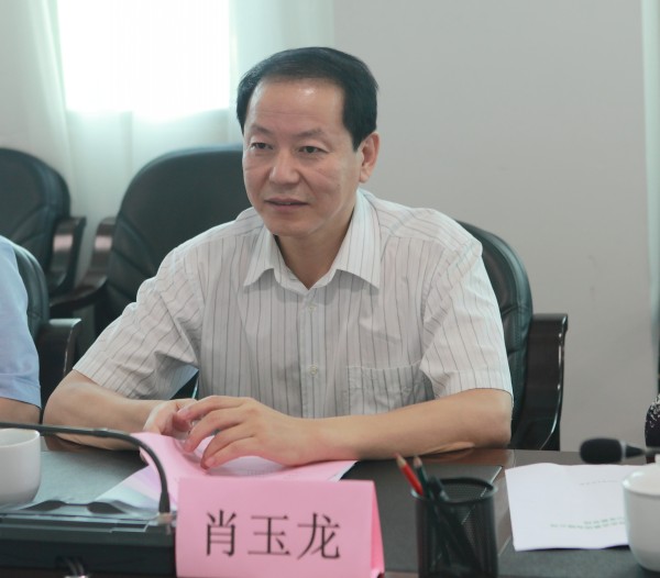 集团党委书记、董事长肖玉龙一行拜访铜川市委